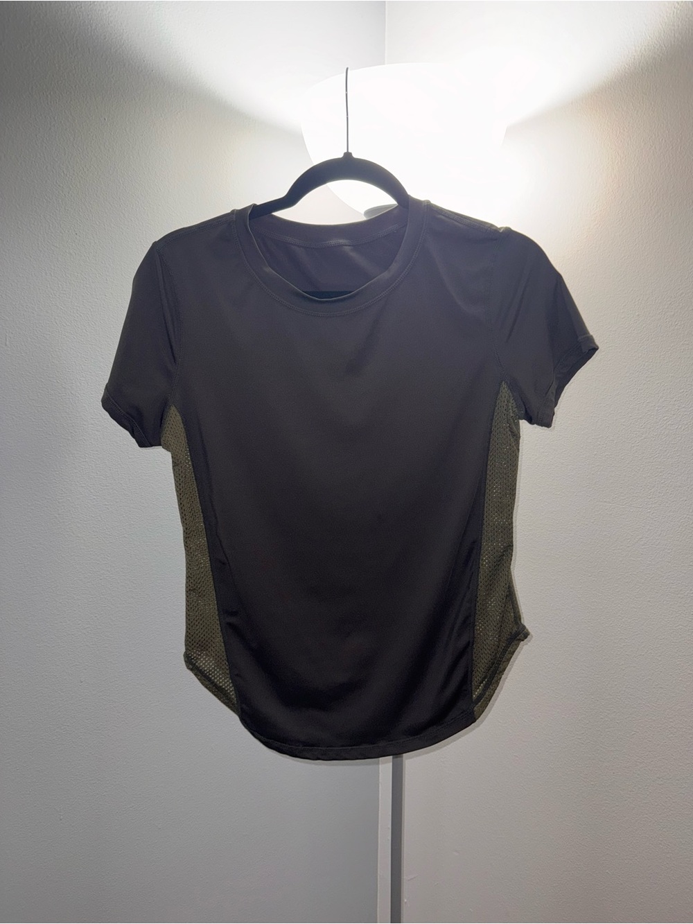 SHEIN Black Short Sleeve Active Tee with Olive Mesh Panels